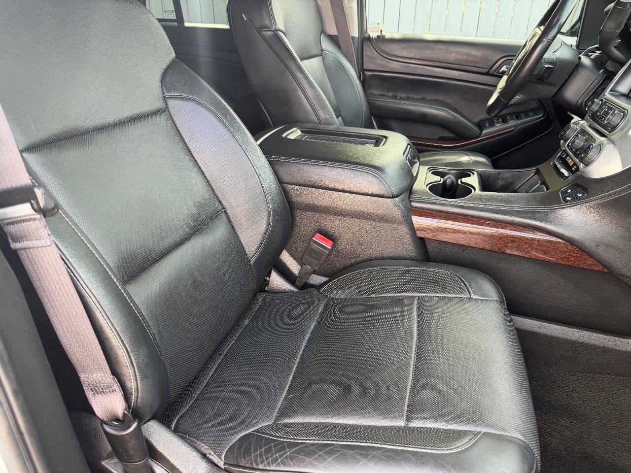 Used 2016 GMC Yukon SLT AWD/4WD image 15