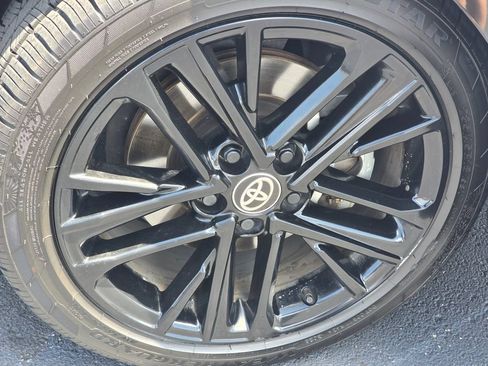 Used 2025 Toyota Camry SE AWD/4WD image 10