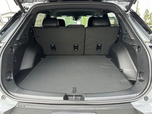 New 2026 Chevrolet Equinox EV LT image 14