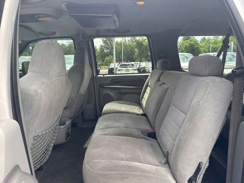 Used 2004 Ford Excursion XLT AWD/4WD image 15
