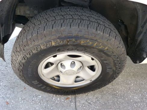 Used 2022 Toyota Tacoma SR image 43