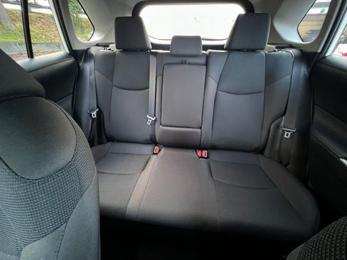 Used 2025 Toyota RAV4 LE image 38