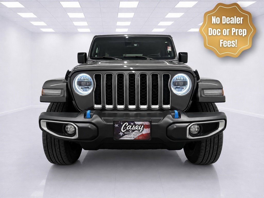 Used 2023 Jeep Wrangler Unlimited Sahara w/ Cold Weather Group AWD/4WD image 2