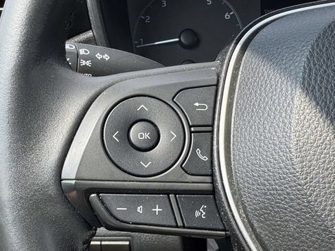 Used 2023 Toyota Corolla SE FWD image 17