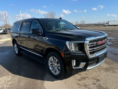 Used 2024 GMC Yukon XL SLT AWD/4WD image 26