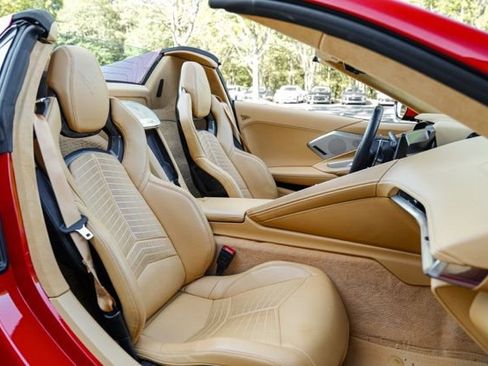 Used 2024 Chevrolet Corvette Stingray Premium Conv w/ Z51 Performance Package RWD image 38