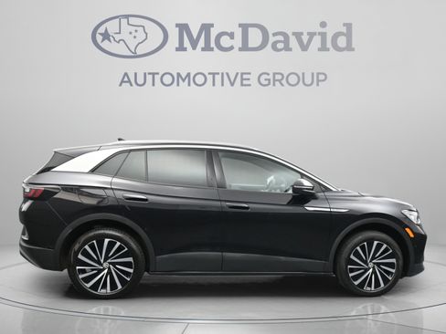 Used 2023 Volkswagen ID.4 Pro S Plus AWD/4WD image 9