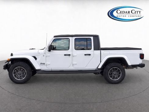 Used 2020 Jeep Gladiator Overland AWD/4WD image 6