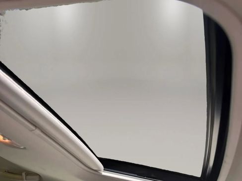 Used 2014 Lexus CT 200h w/ Seat Comfort Package FWD image 13