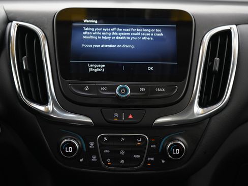 Used 2024 Chevrolet Equinox LT AWD/4WD image 18