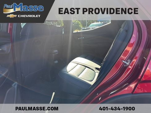 Certified 2023 Chevrolet Bolt EUV LT w/ Convenience Package FWD image 9