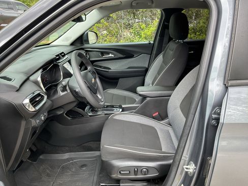 Used 2022 Chevrolet TrailBlazer LT AWD/4WD image 16