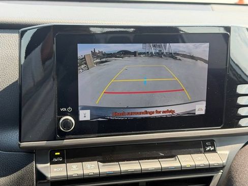 Used 2025 Toyota Camry LE FWD image 14