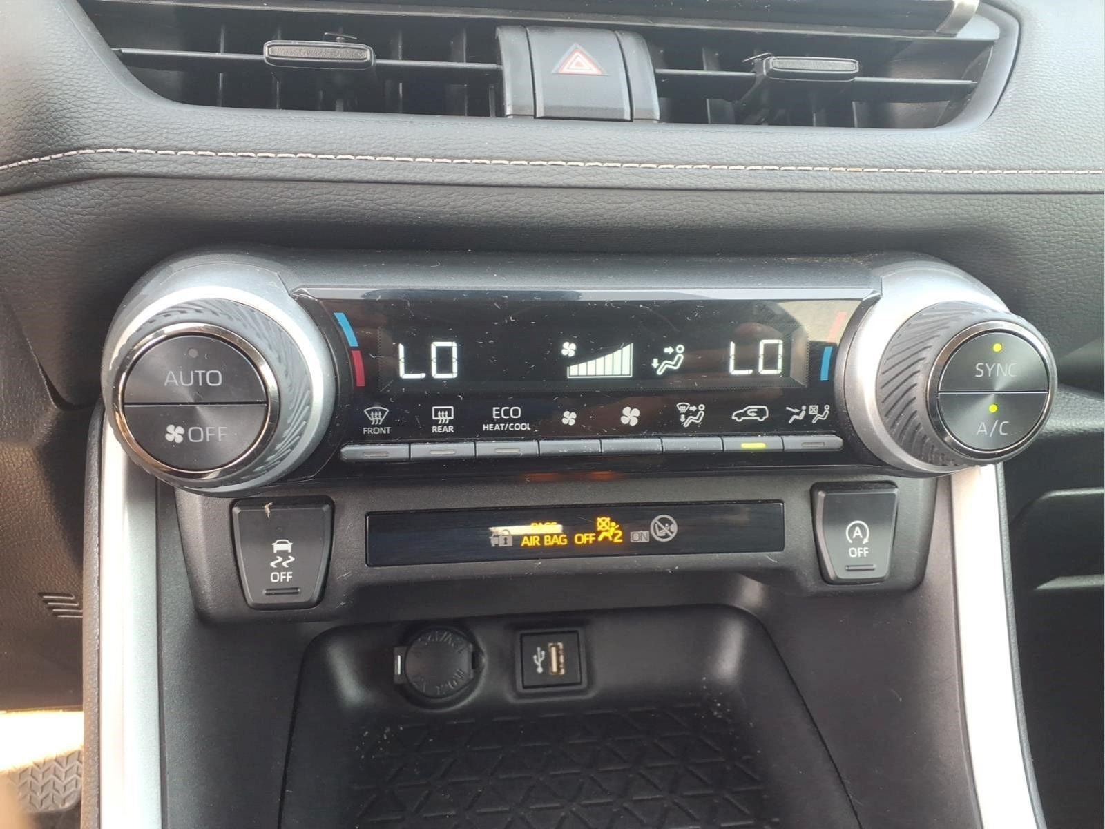 Used 2024 Toyota RAV4 XLE FWD image 11