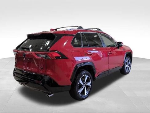 Used 2023 Toyota RAV4 SE w/ Weather & Moonroof Package AWD/4WD image 31