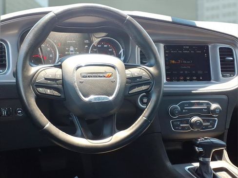 Used 2023 Dodge Charger SXT RWD image 3
