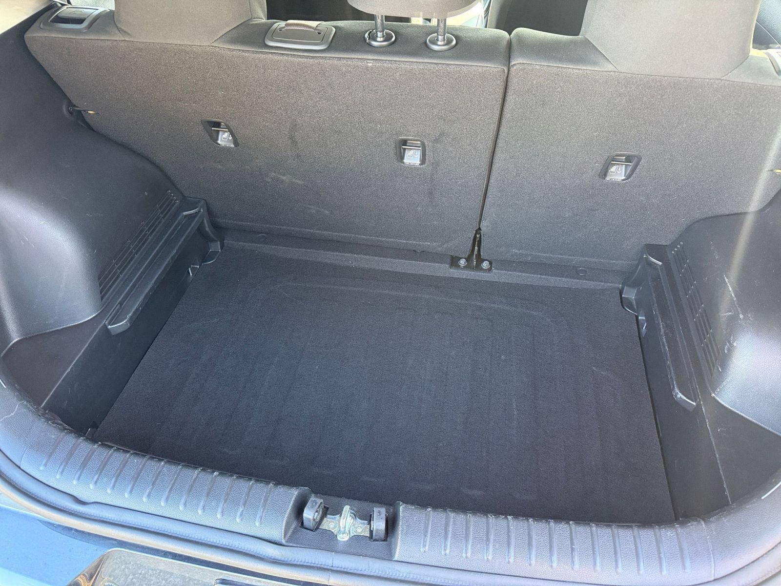 Used 2025 Kia Soul LX w/ LX Technology Package FWD image 27