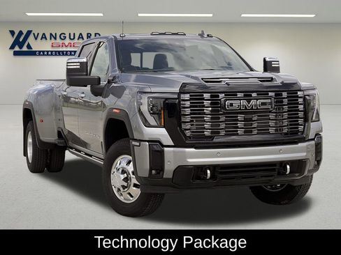 Used 2026 GMC Sierra 3500 Denali Ultimate AWD/4WD image 2