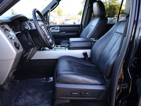 Used 2016 Ford Expedition Limited RWD image 11