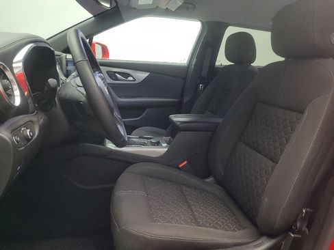 Used 2019 Chevrolet Blazer LT FWD image 17