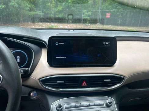 Used 2022 Hyundai Santa Fe SEL w/ Convenience + Premium Package FWD image 18