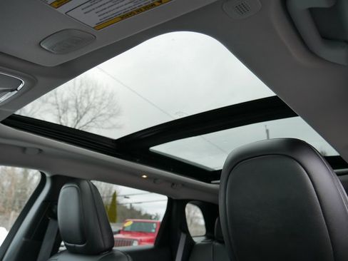 Used 2023 Jeep Cherokee Altitude Lux w/ Lux Elite Package image 15