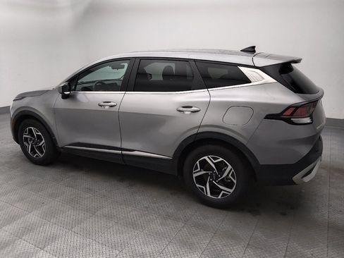 Used 2023 Kia Sportage LX FWD image 3