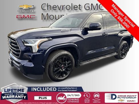 Used 2023 Toyota Sequoia SR5 w/ SR5 Premium Package image 1