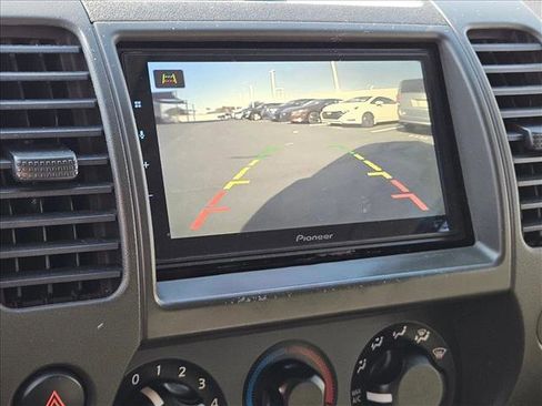 Used 2013 Nissan Xterra X image 10