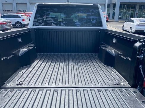 New 2025 Toyota Tacoma SR image 10