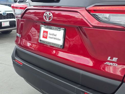 Certified 2025 Toyota RAV4 LE AWD/4WD image 13