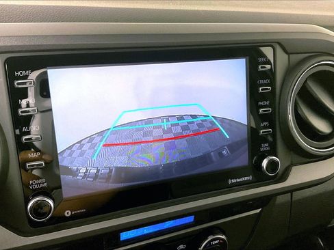 Used 2022 Toyota Tacoma TRD Sport image 16