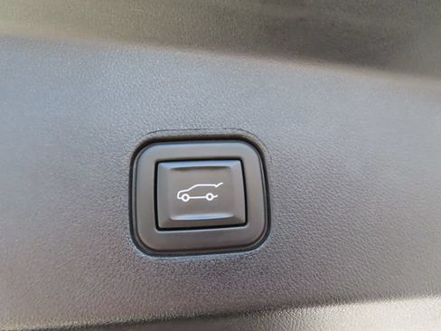 Certified 2024 Cadillac Lyriq Luxury AWD/4WD image 41