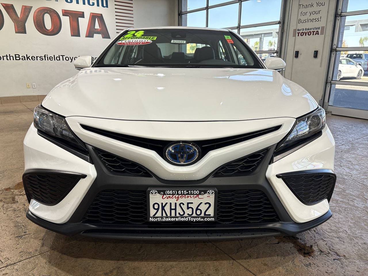 Certified 2024 Toyota Camry SE w/ Cold Weather Package FWD image 5