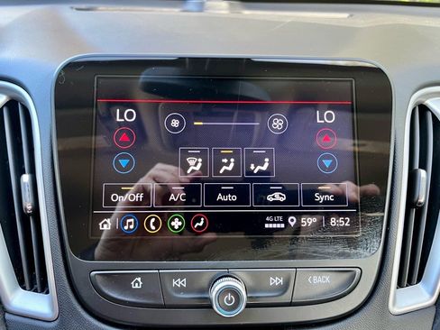 Used 2022 Chevrolet Malibu LT image 21