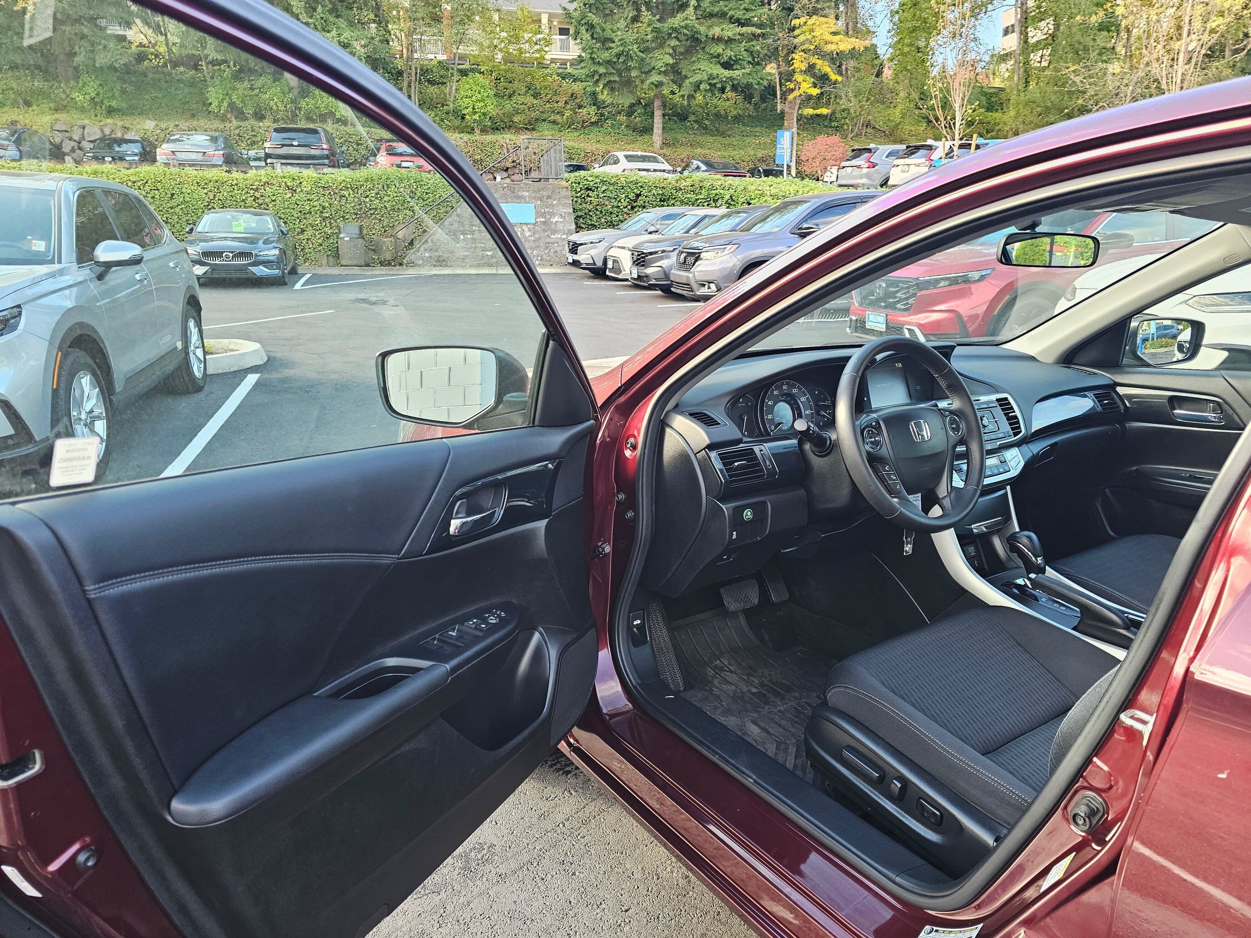 Used 2015 Honda Accord Sport image 23