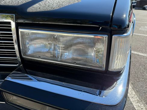 Used 1991 Cadillac De Ville Coupe image 11