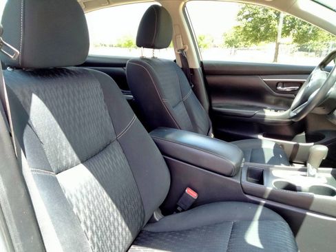 Used 2018 Nissan Altima 2.5 S w/ S Convenience Package image 21