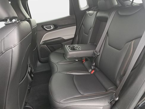 Certified 2024 Jeep Compass Limited AWD/4WD image 14