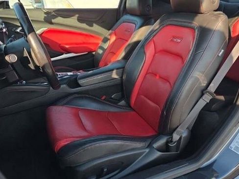 Used 2021 Chevrolet Camaro SS RWD image 5