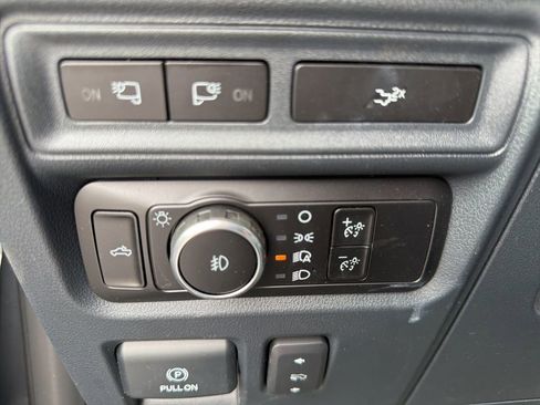 Used 2023 Ford F150 Lariat w/ Equipment Group 502A High AWD/4WD image 27
