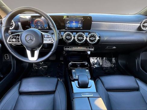 Used 2021 Mercedes-Benz A 220 image 7