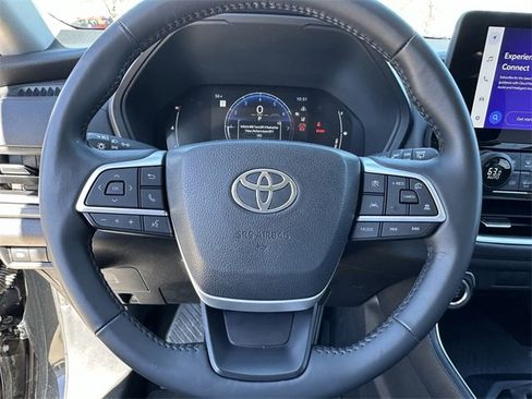 Certified 2024 Toyota Grand Highlander XLE image 11
