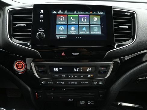 Used 2020 Honda Pilot Touring image 30