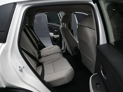 Certified 2026 Honda HR-V LX image 2