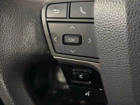 Used 2025 Toyota Camry LE image 16