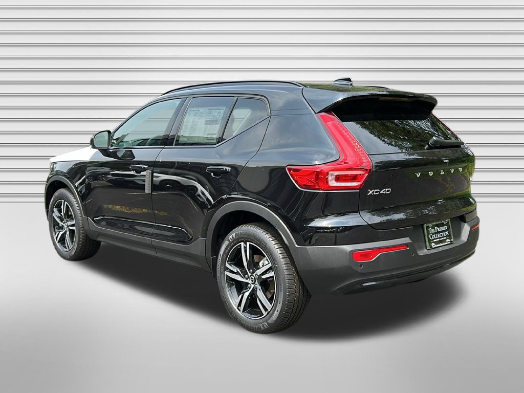 New 2026 Volvo XC40 B5 Core w/ Protection Package Premier AWD/4WD image 6
