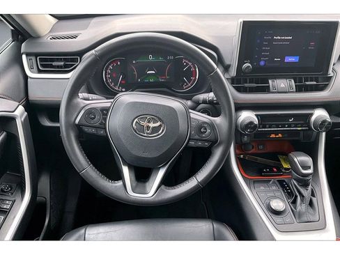 Used 2023 Toyota RAV4 Adventure image 6