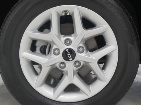 Used 2025 Kia Soul S FWD image 24
