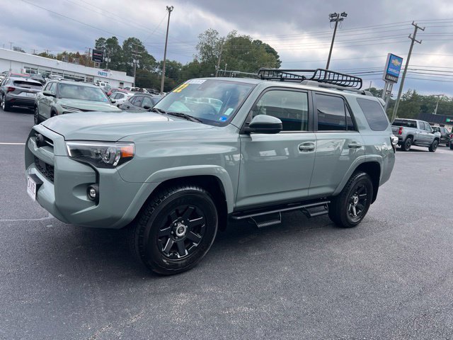 Used 2022 Toyota 4Runner Trail Special Edition AWD/4WD image 18